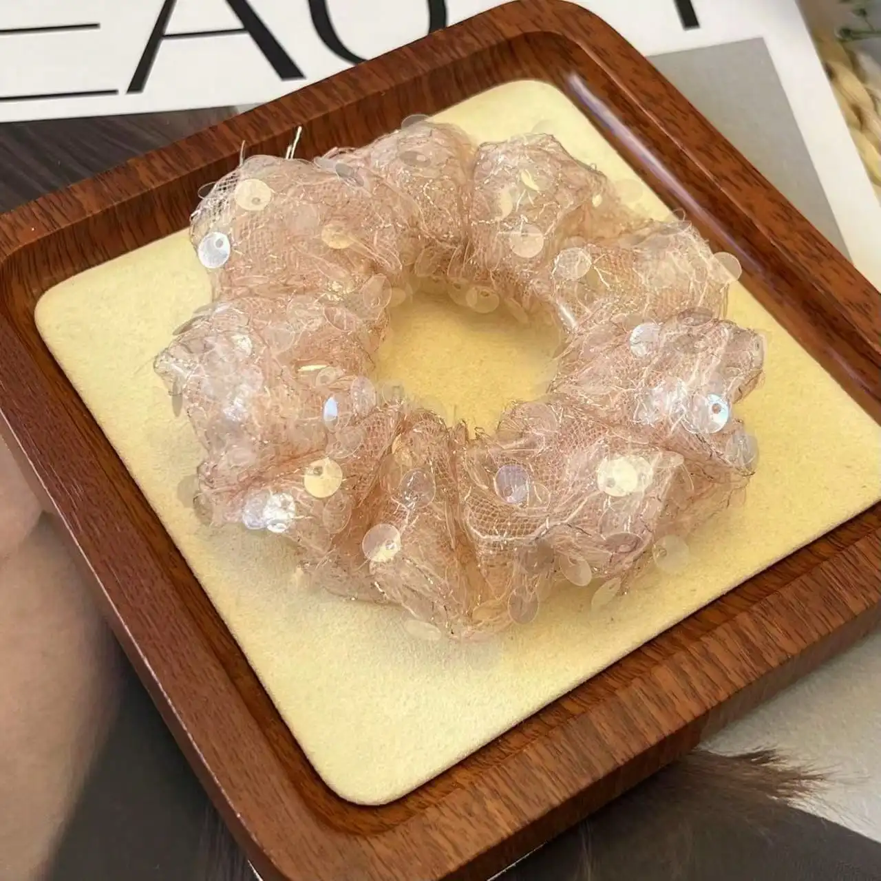 1pc Spring/Summer New Sequin Handmade Scrunchie Hair Tie Headband Hair Accessory Suitable For Daily Wear